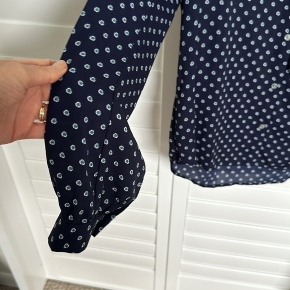 J Crew Navy Dot Tie Nexk Blouse Size 4 - Picture 4 of 7